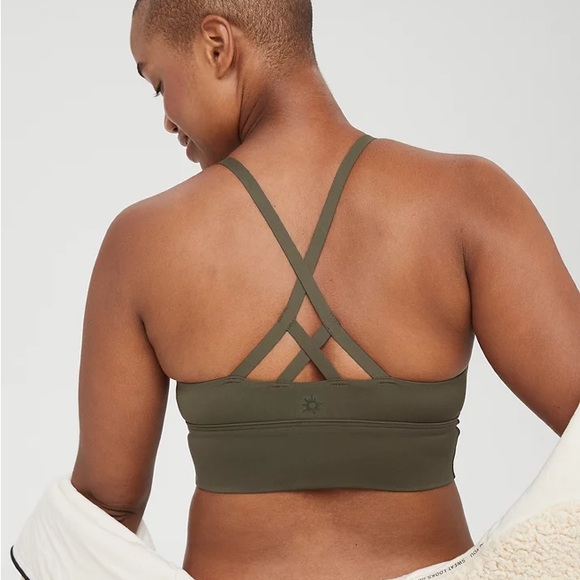 OFFLINE By Aerie Real Me Strappy Back Sports Bra Size Medium - Picture 2 of 9